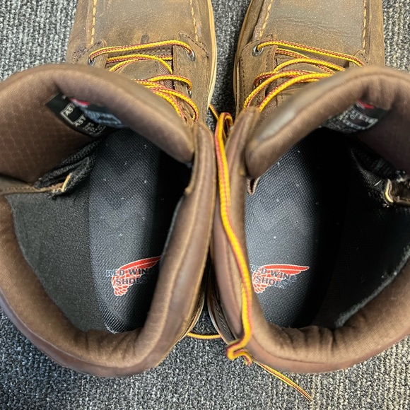 Red Wing 2440 Boots - Picture 2 of 3